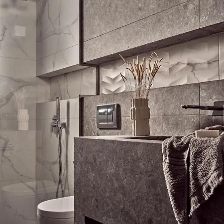 Noema - Stylish With Scenic Serenity, By Zantewize *