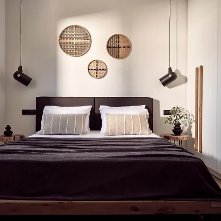 Noema - Stylish With Scenic Serenity, By Zantewize Willa