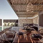 Noema - Stylish With Scenic Serenity, By Zantewize