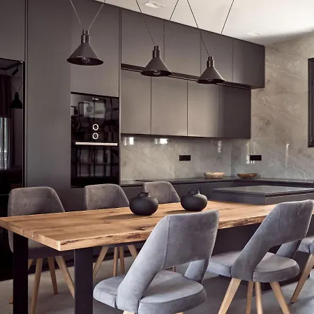 Noema - Stylish With Scenic Serenity, By Zantewize