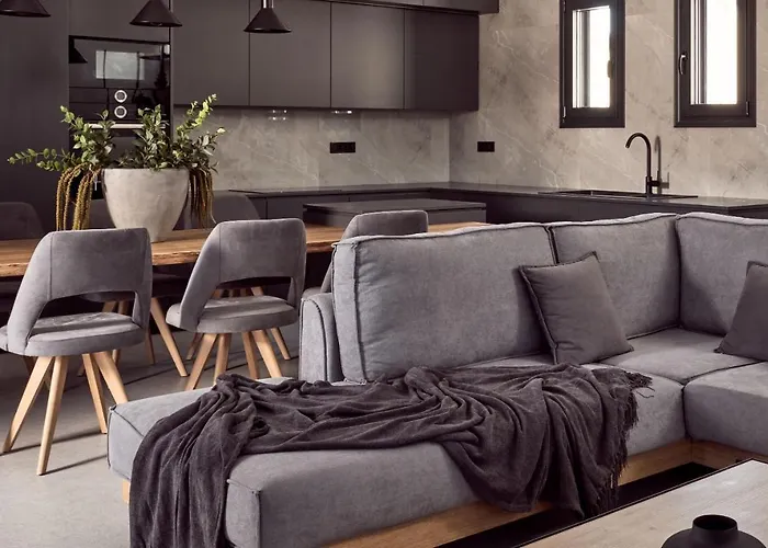 Noema - Stylish With Scenic Serenity, By Zantewize Villa